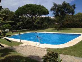 Beautiful Holiday Apartment 2 Bedroom Beach and Pool Malaga Marbella Calahonda Royale Mijas Costa Spain